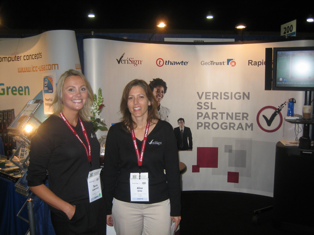teresa-and-alisa-the-verisign-girls-and-booth